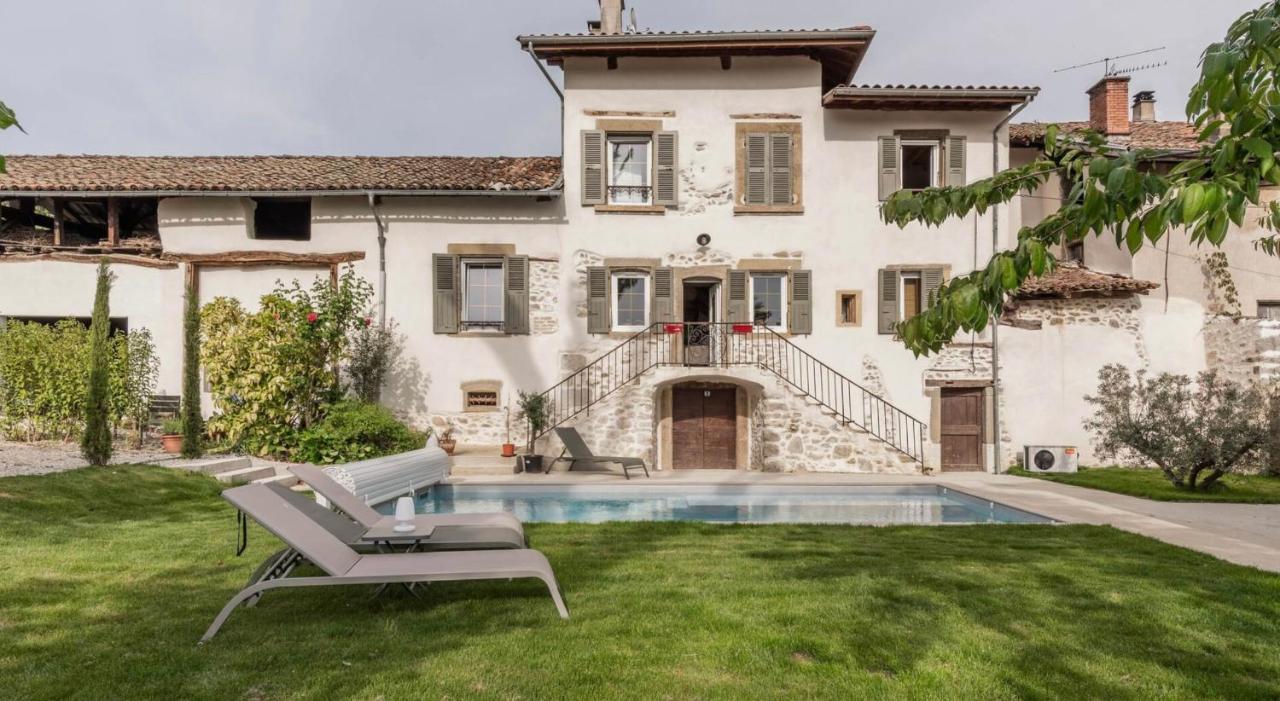 La Cabane Du 375, Piscine Clim,Jacuzzi Et Insolite Saint-Jean-de-Moirans Exterior foto